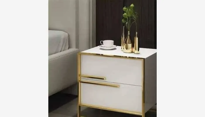 white gold pedestal