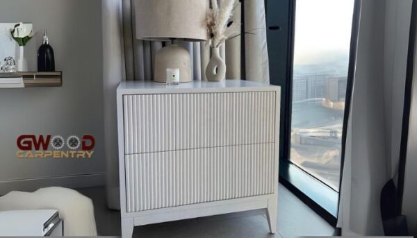 Cream pedestal set
